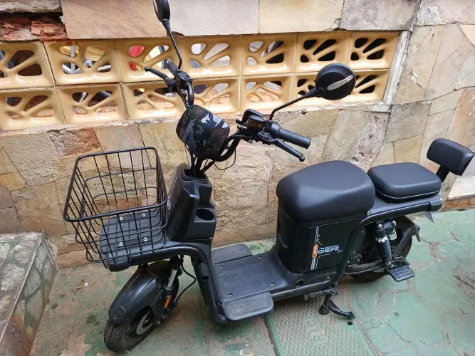 Vendo moto elétrica - Moto Chefe (Muito nova)