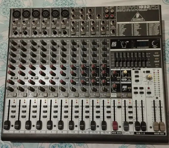 Mesa Behringer xenyx 1832FX