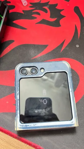 Samsung Galaxy Z Flip 5 - Para Conserto / Peças 