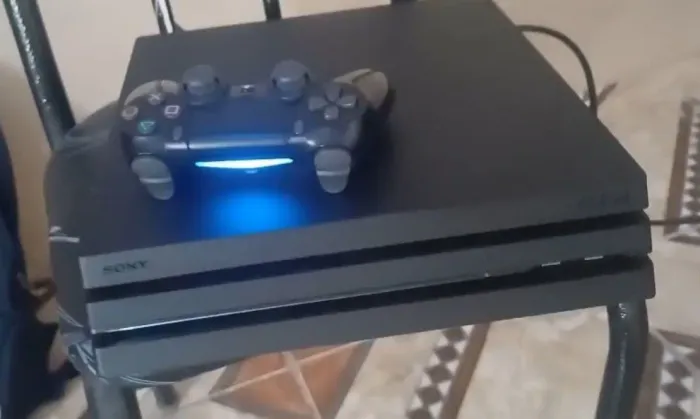 Ps4 pro 4k 1TB aceito cartão 