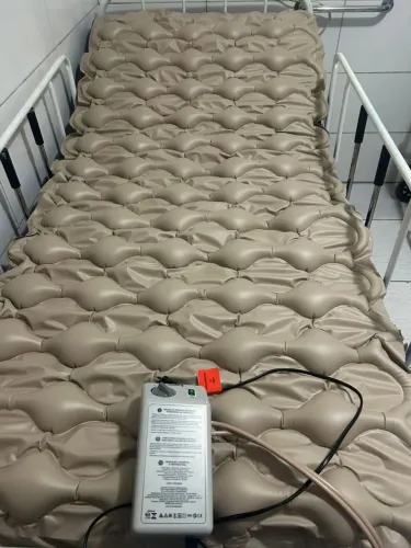 Colchão Pneumático Anti-escaras / Casca de ovo Inflável - 135 KG. N.FISCAL/ na garantia
