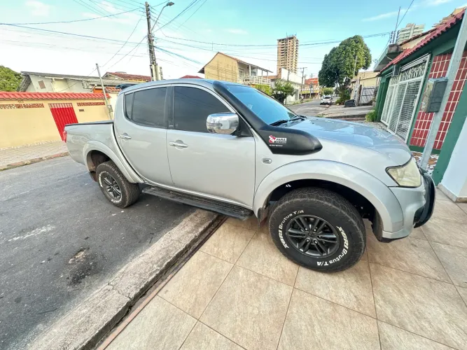 Mitsubishi L200 Triton HPE 3.2 CD TB Int.diesel AUT 2014