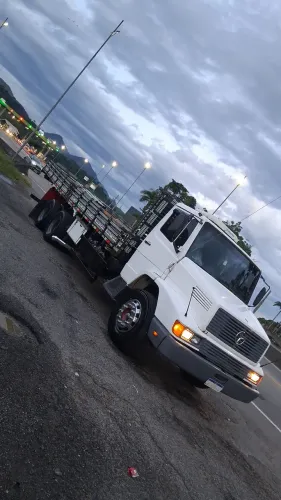 J.L TRANPORTES TRUCK *