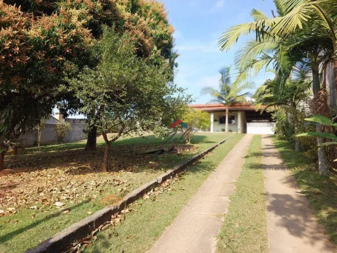 Chácara com 4 dormitórios à venda, 1000 m² por R$ 690.000,00 - Privê Gramados de Santa Rit