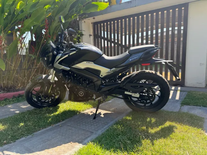 Bajaj Dominar 250 2025