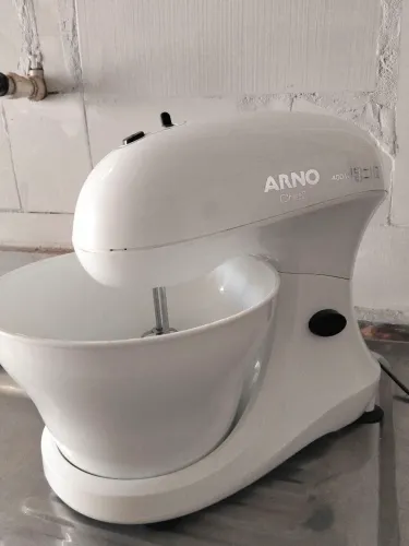 Vendo Batedeira Arno Ellegance Cheff 400w - 220v