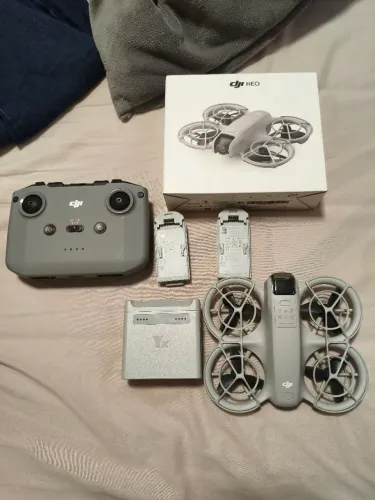 Drone DJI Neo combo 2 baterias e rádio controle 