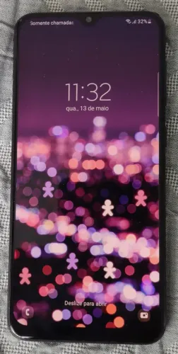 Samsung A20 em estado de novo.