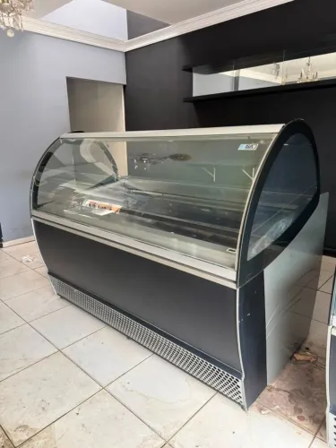 Vitrine Expositora de Gelato ISA Millennium 07 - 20 Sabores