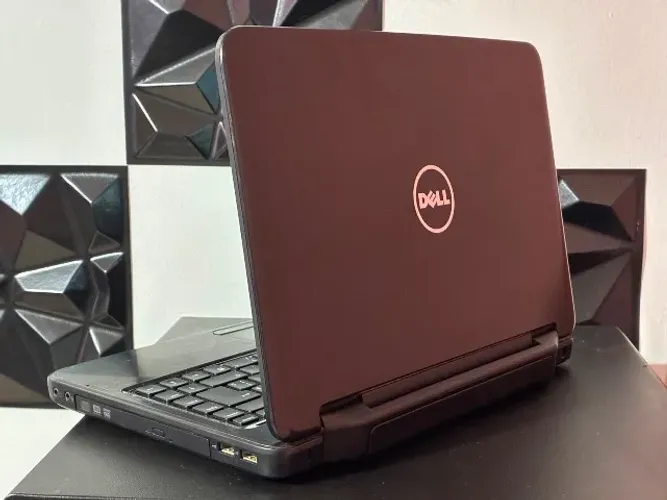 Notebook dell i3 8gb ssd256gb Windows 11