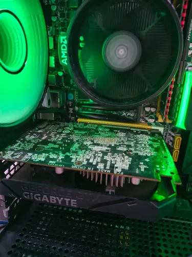 Placa de video GTX 1650 GDDR6 OC ITX