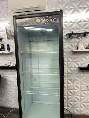 Geladeira expositora