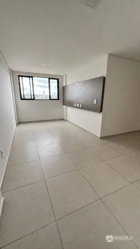 Apartamento com 2 dormitórios para alugar, 58 m² por R$ 2.250,00/mês - José Pinheiro - Cam