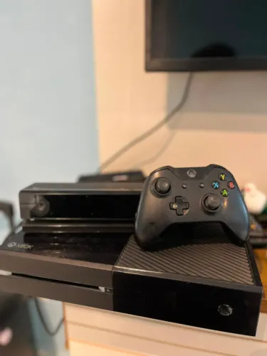 Xbox one 500gb + Controle + Kinect