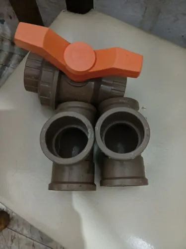 Vendo Registro de 50 - 1 1/2 mais dois T 50
