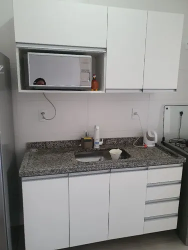Cozinha Planejada MDF Branco (2 anos) - Soft Close + Gavetas | Excelente Estado