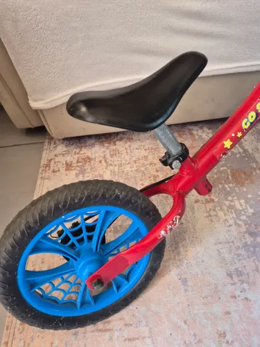 Bicicleta Equilíbrio Nathor Homen Aranha