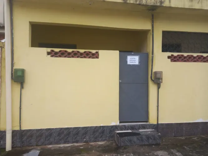 Quitinete em Rua residencial