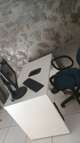 MESA PARA COMPUTADOR CHAPA 2MM,  COMP 1,15M , LARG 0,59CM, ALTURA 0,72CM