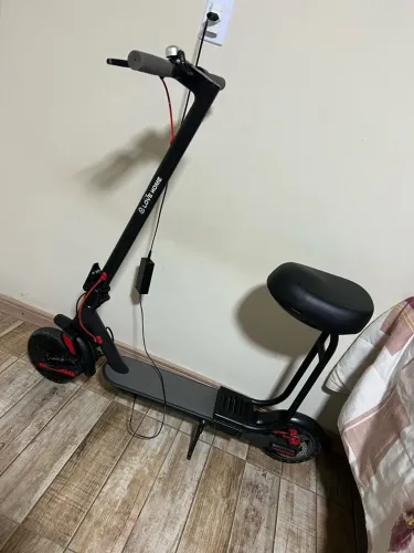 Patinete elétrico com bolsa de transporte