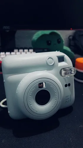 Câmera Polaroide Instax Mini 12