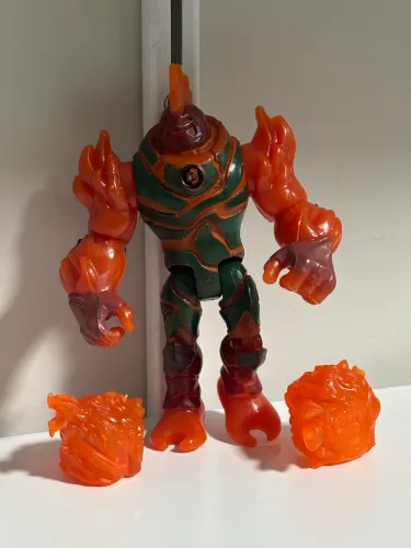 Boneco Esquentado Hot Shot Ben 10 Reboot Bootleg último disponível