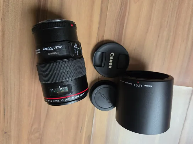 Canon EF100mm F/2.8 L macro IS USM