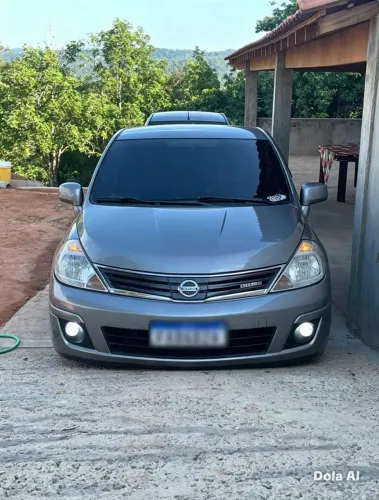 Nissan Tiida S 1.8/1.8 Flex 16V Mec. 2012