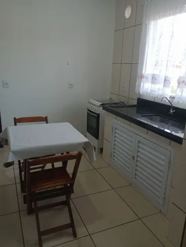 Kitnet no bairro Bom Retiro para não fumante