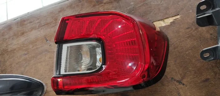 Lanterna Fiat argo 