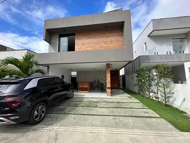 Casa em condomínio fechado 