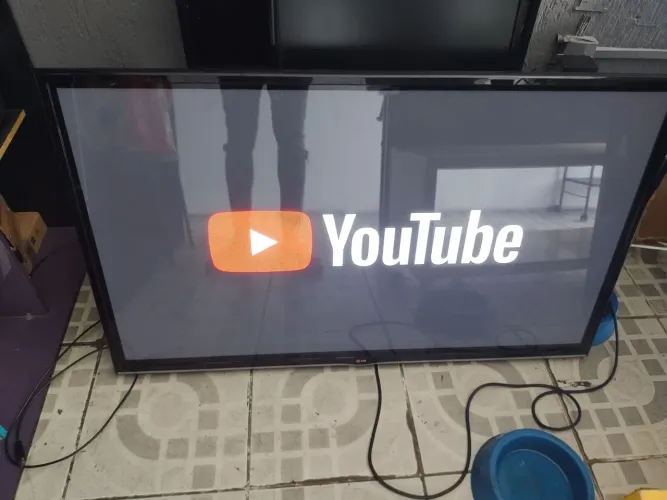 Vendo Smartv LG 65 polegadas top de linha em estado de nova com wi-fi integrado R$ 2400,00