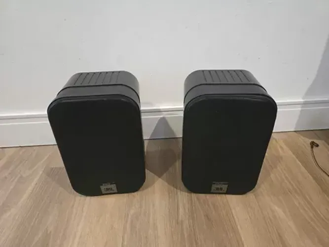 Caixa de som JBL Acústica PRO3