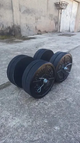 Par de Halteres 20kg com anilhas de concreto