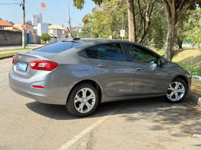 CRUZE SEDAN AUTOMATICO BAIXO KM