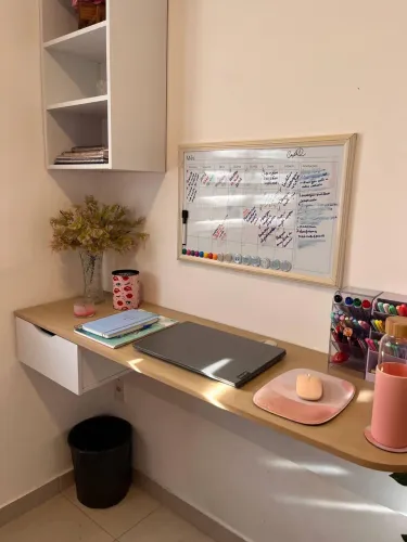 Escrivaninha Suspensa 