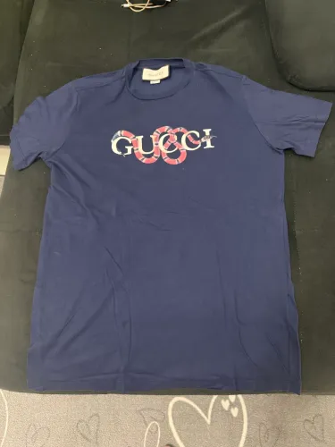 Camisa Importada tamanho P veste M