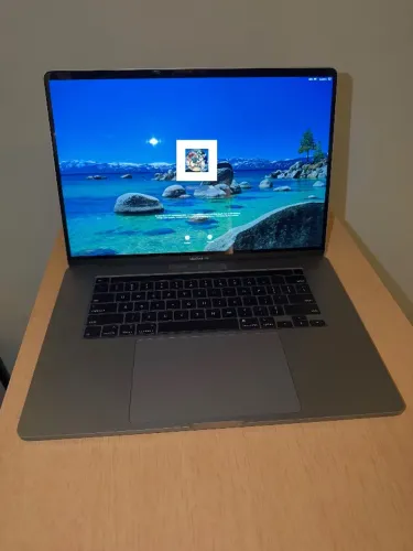 MACBOOK PRO 2019 - 16 GB - 512 GB - PLACA DE VIDEO ATI RANDEON 4 GB