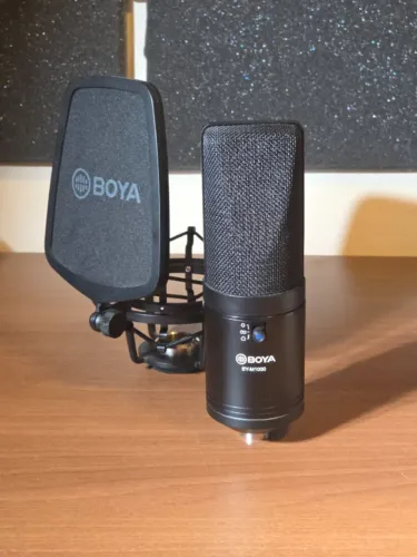 Microfone Boya By-m1000 Condensador C/ Shock E Pop Filter