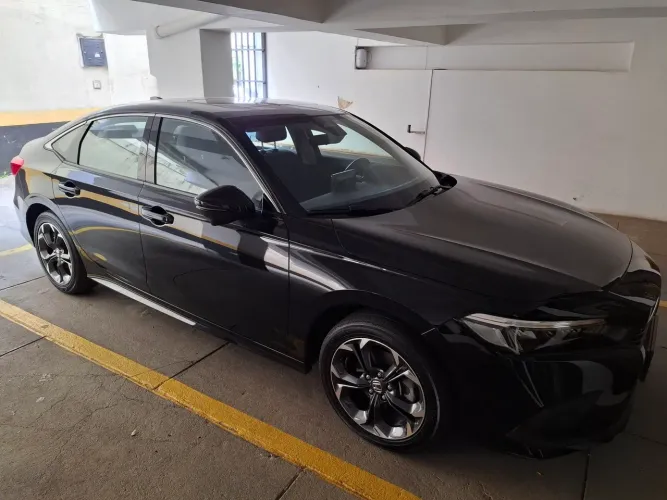 LER ANUNCIO: TOURING HIBRIDO 2024 5mkm 180cv Ú. Dono Garantía Fabrica