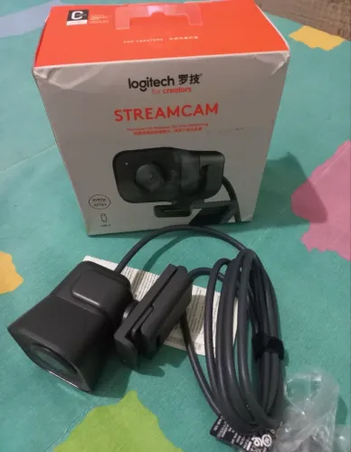 logitech stream cam