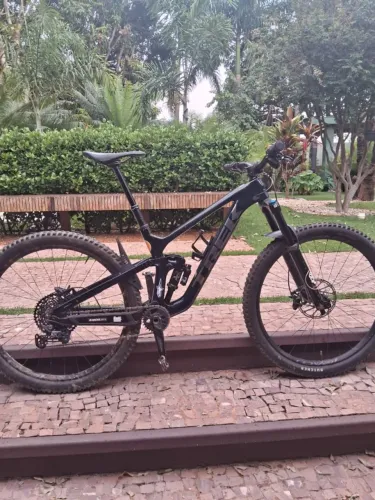 TREK SLASH 9.7 CARBON 170MM - FULL SUSPENSION - M - ACEITO TROCAS