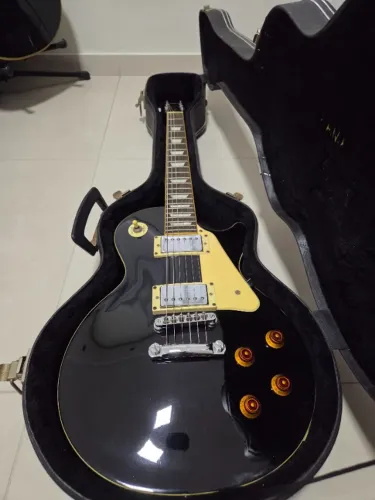Guitarra Epiphone Les Paul Standard + Hard Case Fama