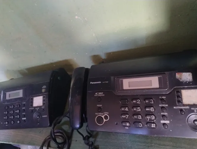 02 aparelhos de FAX PANASONIC