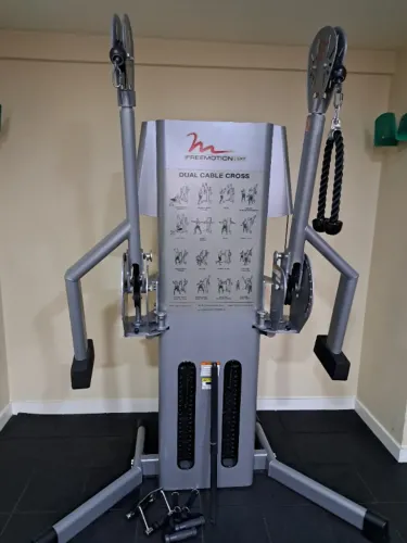 Aparelho de Musculação Freemotion Dual Cable Cross - Importado e em Excelente Estado!
