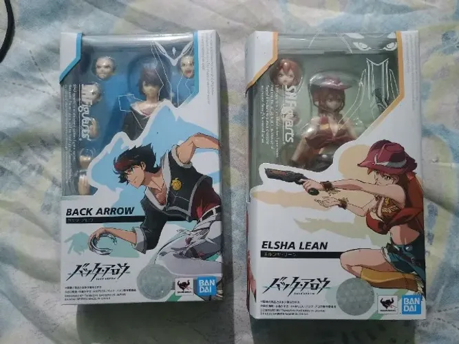 Conjunto de S.H. Figuarts Back Arrow
