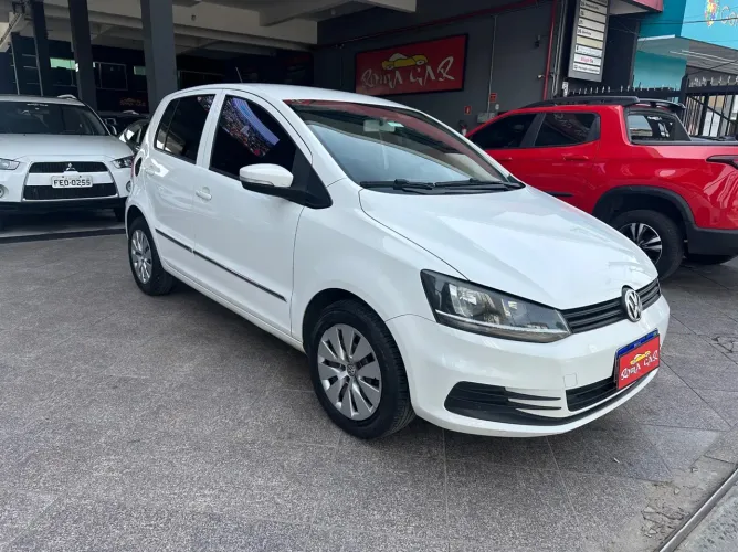 Volkswagen Fox Trendline 1.6 Flex 8V 5P 2015