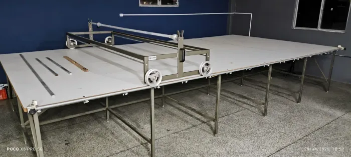 Mesa de corte para malha e tecido