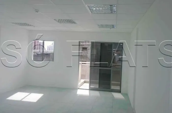 Sala comercial no Ipiranga, proximo a Av. do Estado