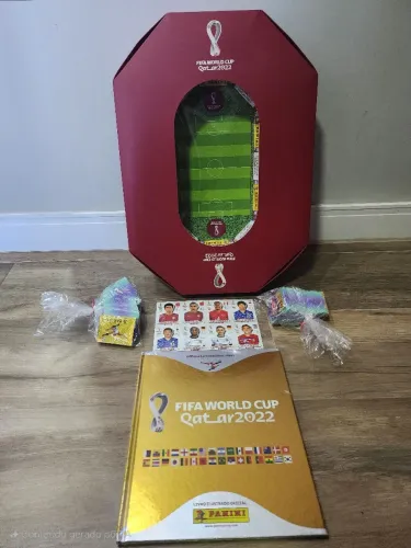 Álbum copa do mundo Qatar 2022 dourado